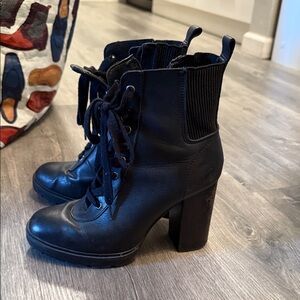 Steve Madden leather Lace-Up Ankle Boots